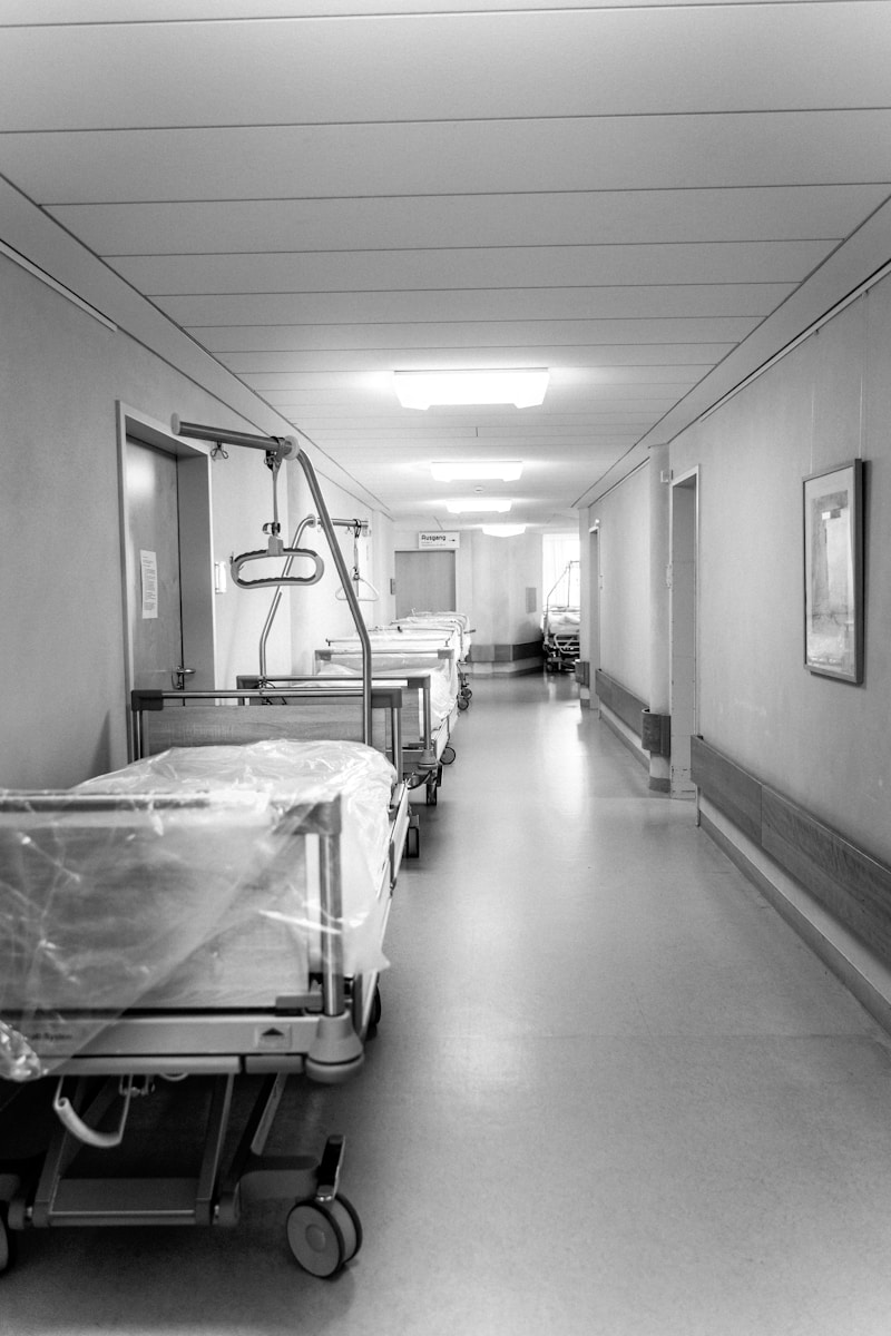 Dettes d'hôpitaux privés au Kenya : 7 témoignages accablants d'un fardeau financier écrasant