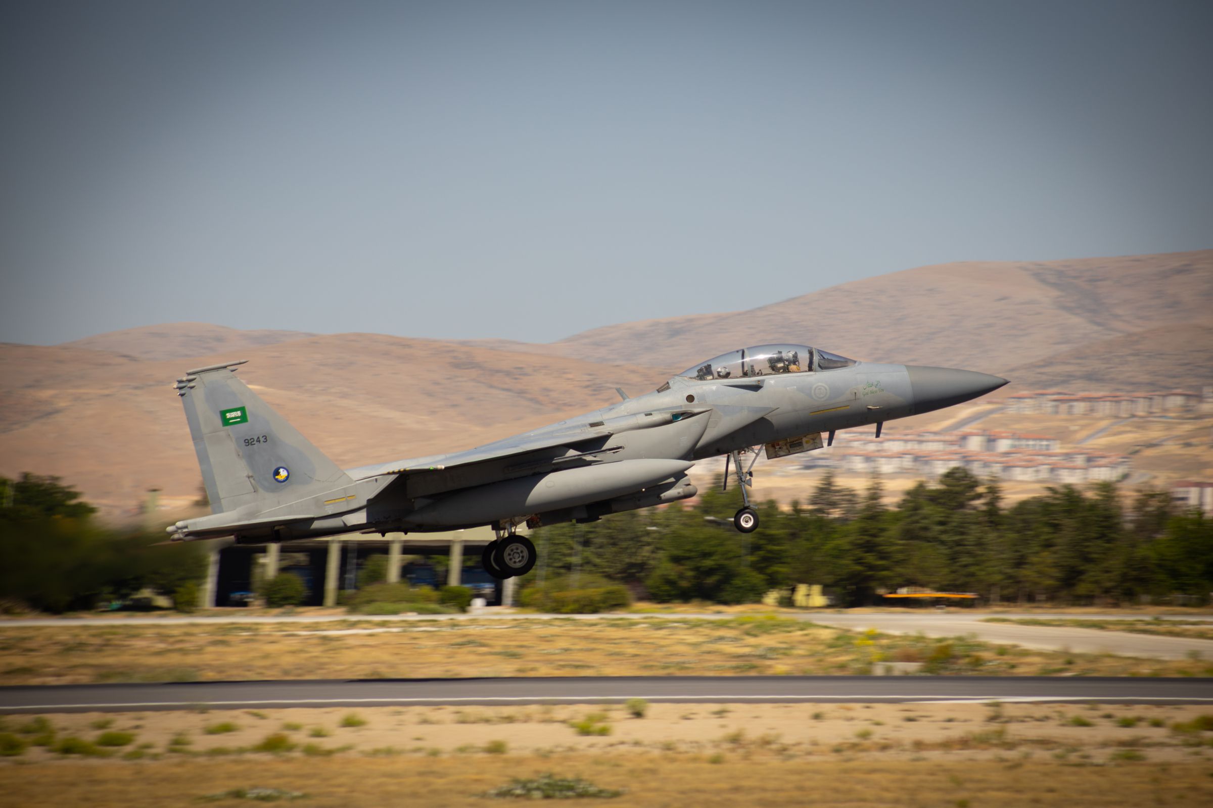 Yanbu Residents Unharmed as Saudi Defenses Down Missile, Drones