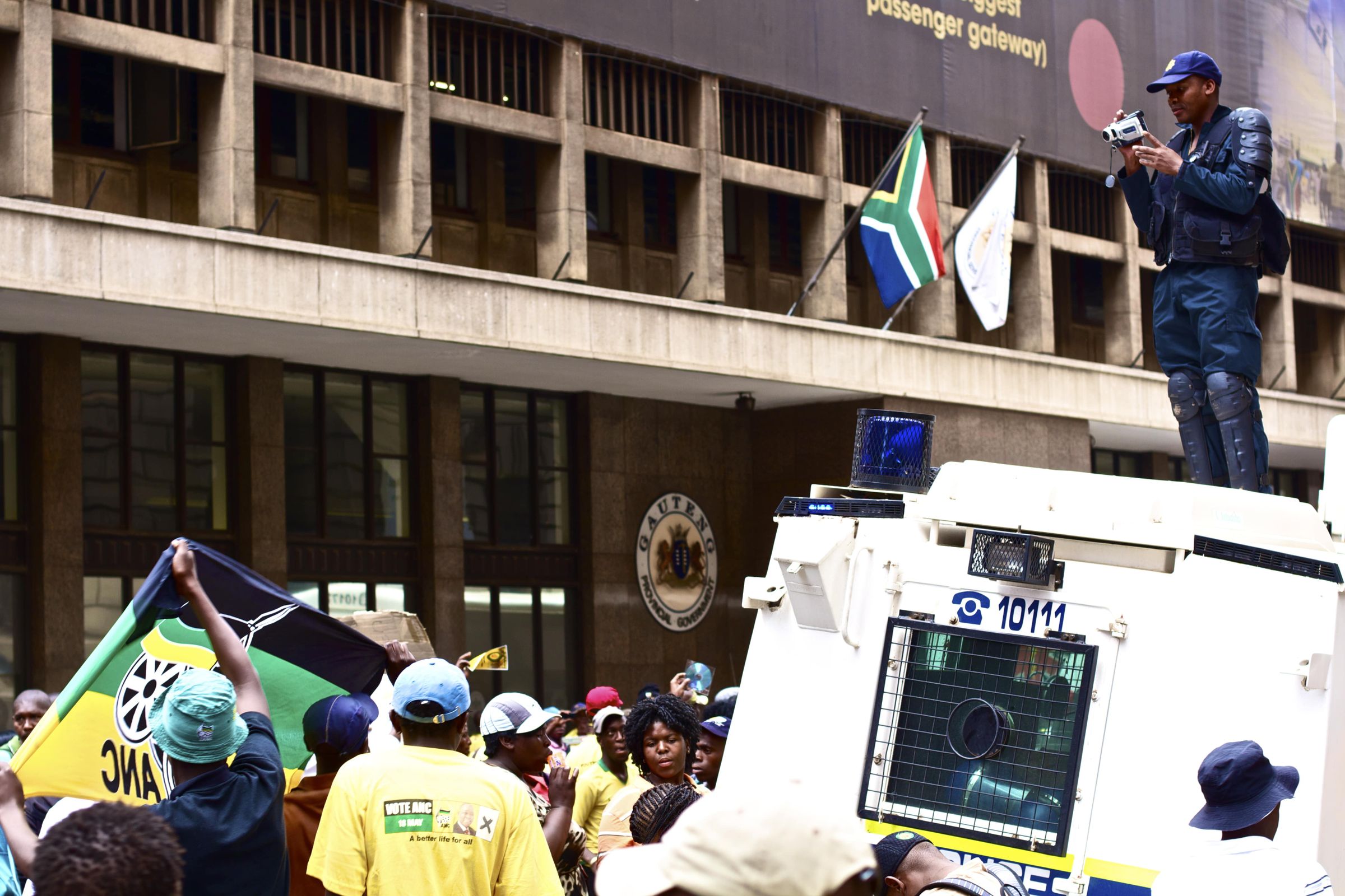 Ramaphosa hears voters' anger over taps, roads and power