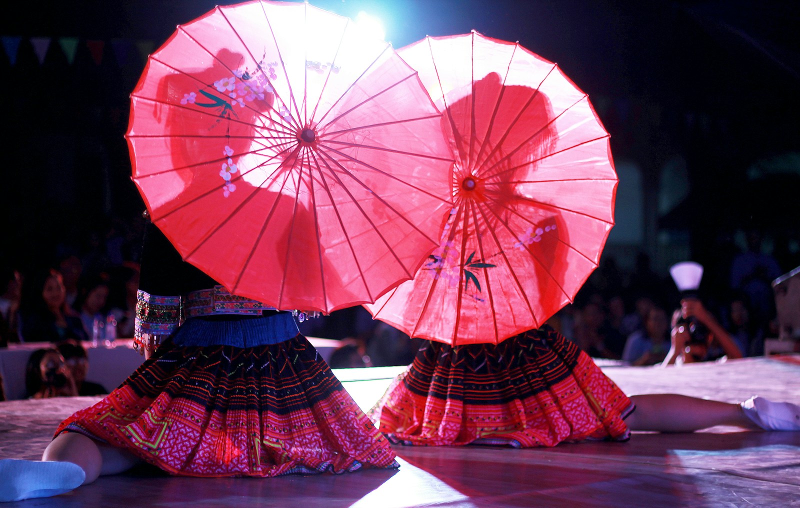 Ukusina Dance: 7 Stunning Traditions That Inspire