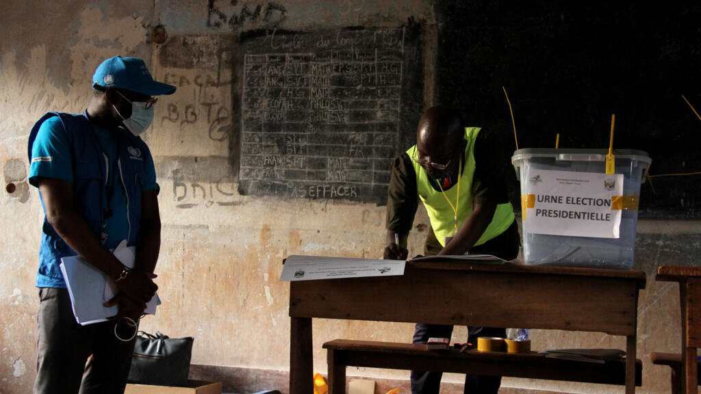 Centrafrique report scrutin: 5 raisons d’un nouveau coup dur