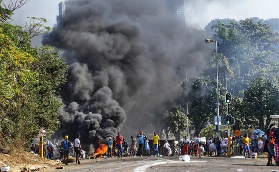 Manifestation à Durban : 5 points essentiels à retenir du puissant lie-down à Kingsmead