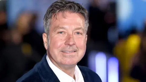 Le rapport sur le racisme dans MasterChef choque les fans – John Torode nie les allégations