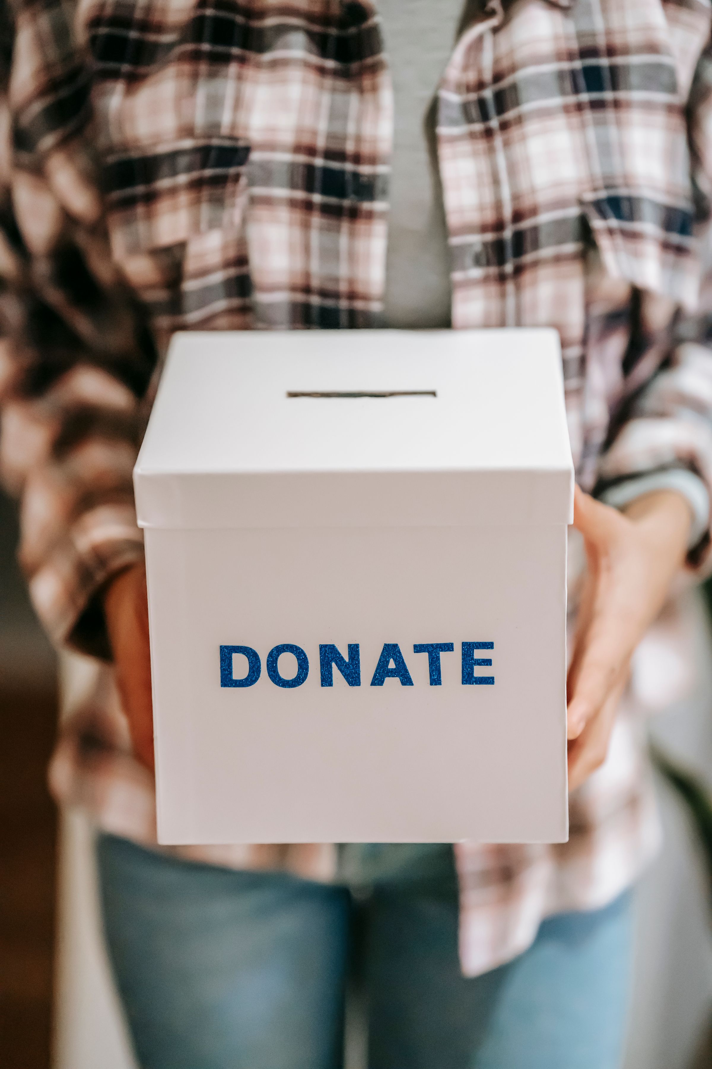 Abbas vote delay puts donor funding at risk