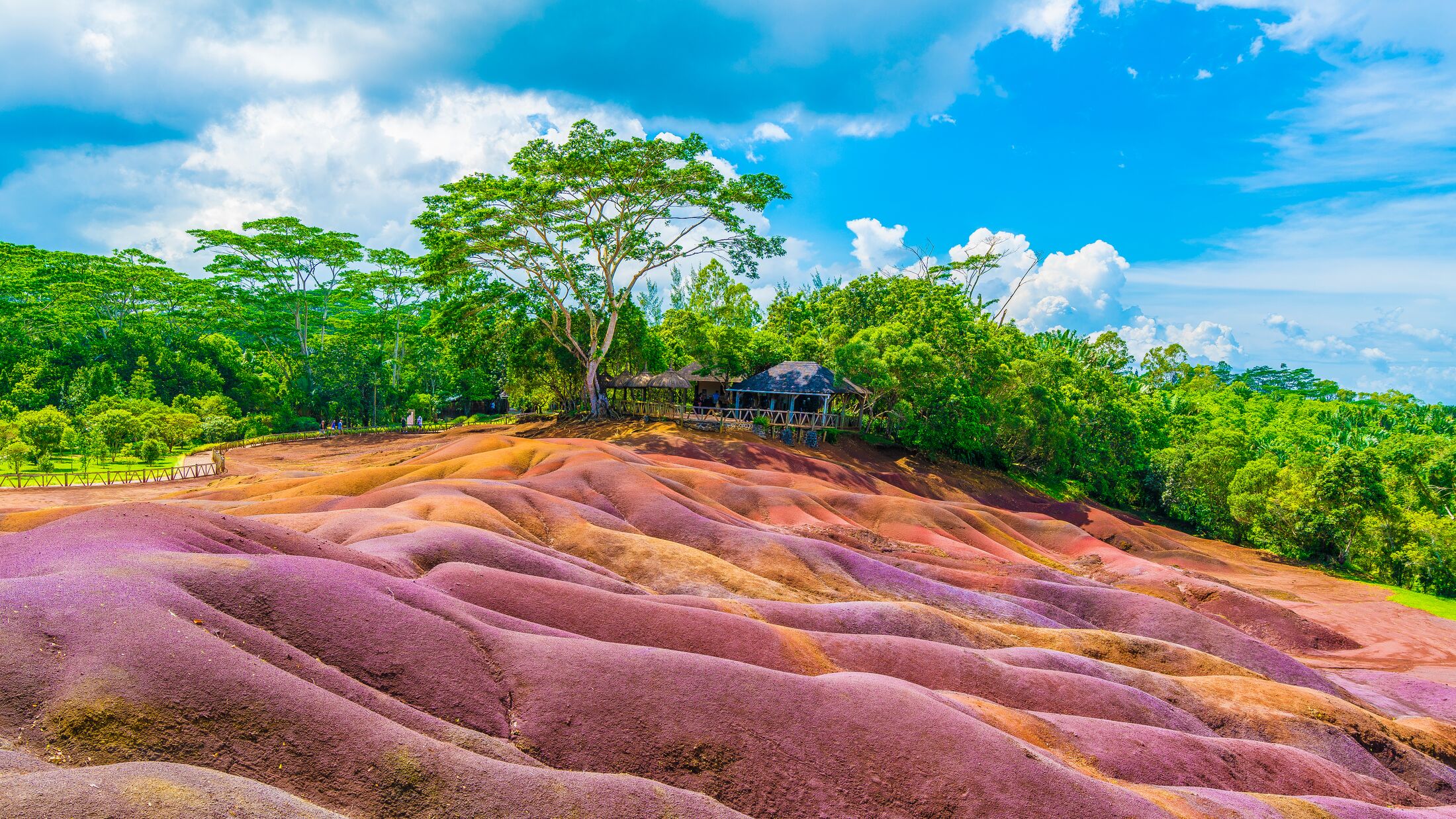 Mauritius Travel 2025: 5 Stunning Reasons It’s a Summer Favorite