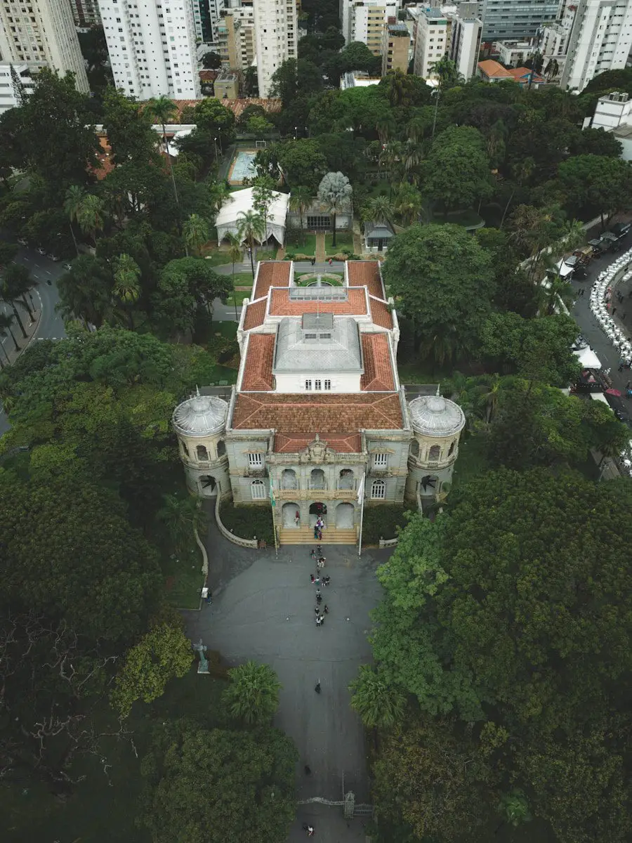 Bourses doctorales HEC Mauritius – Excellence académique
