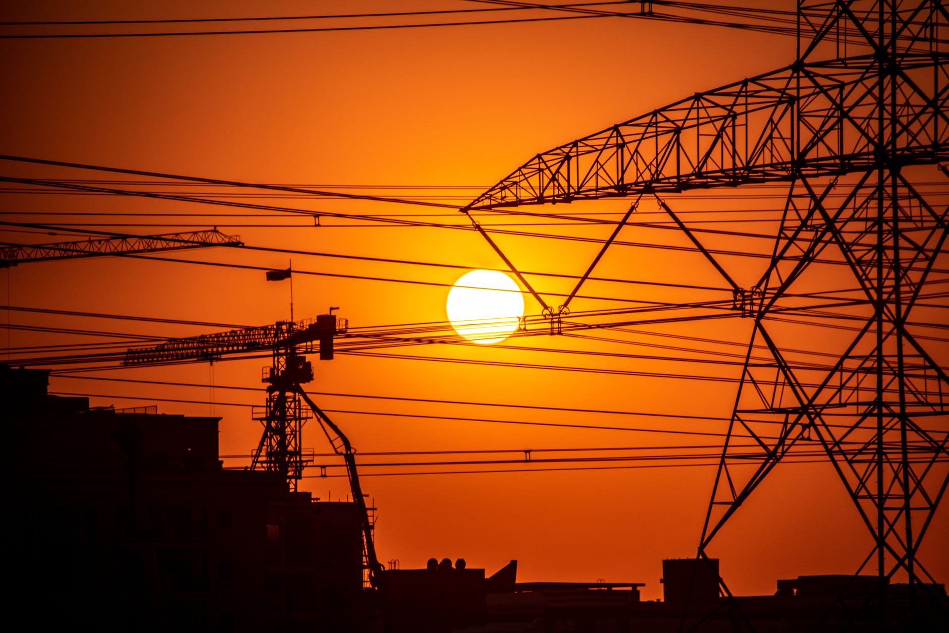 UAE Government Backing Anchors Big 5 Global's Dubai Return