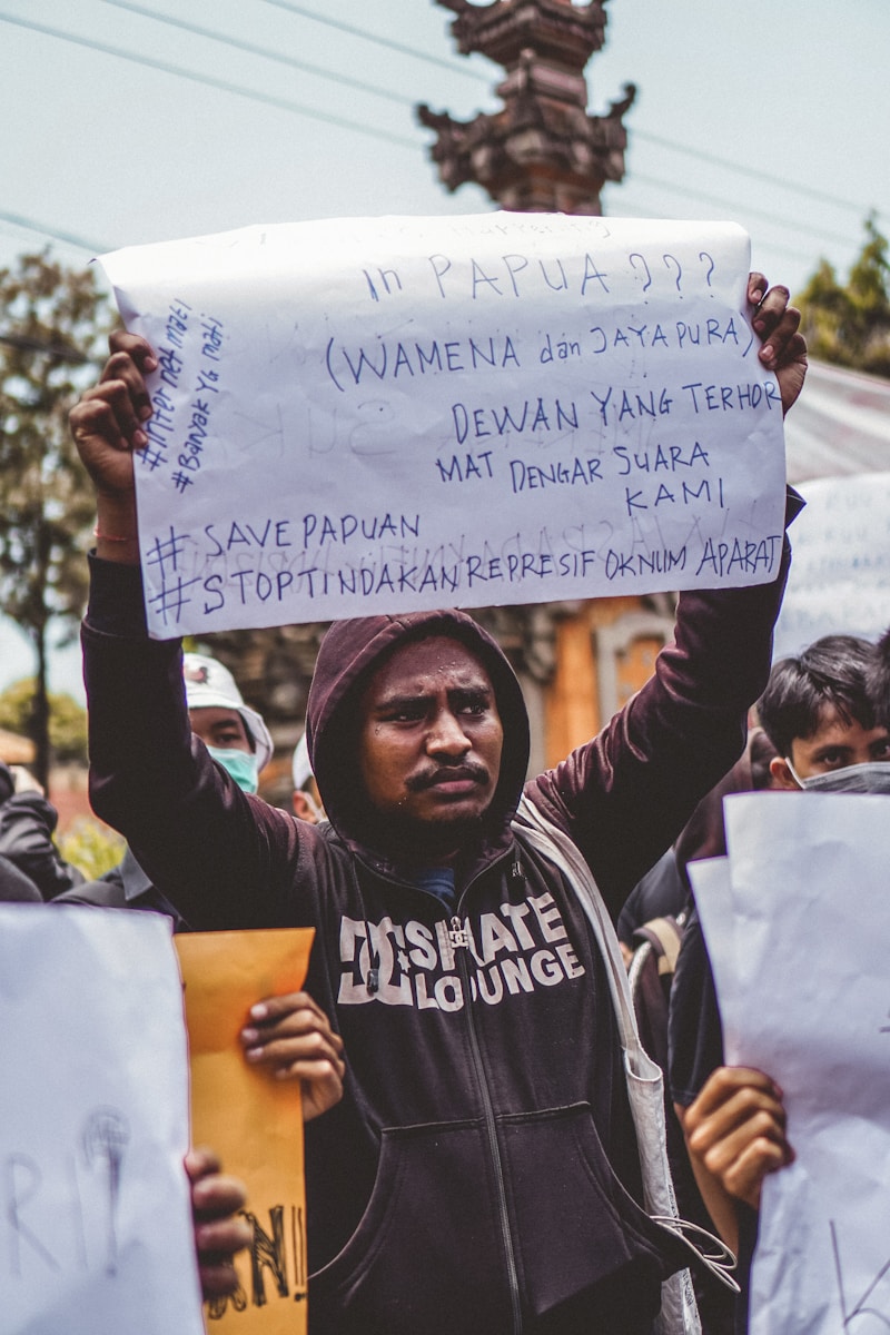Licenciement des travailleurs migrants : 7 défis juridiques dévoilés