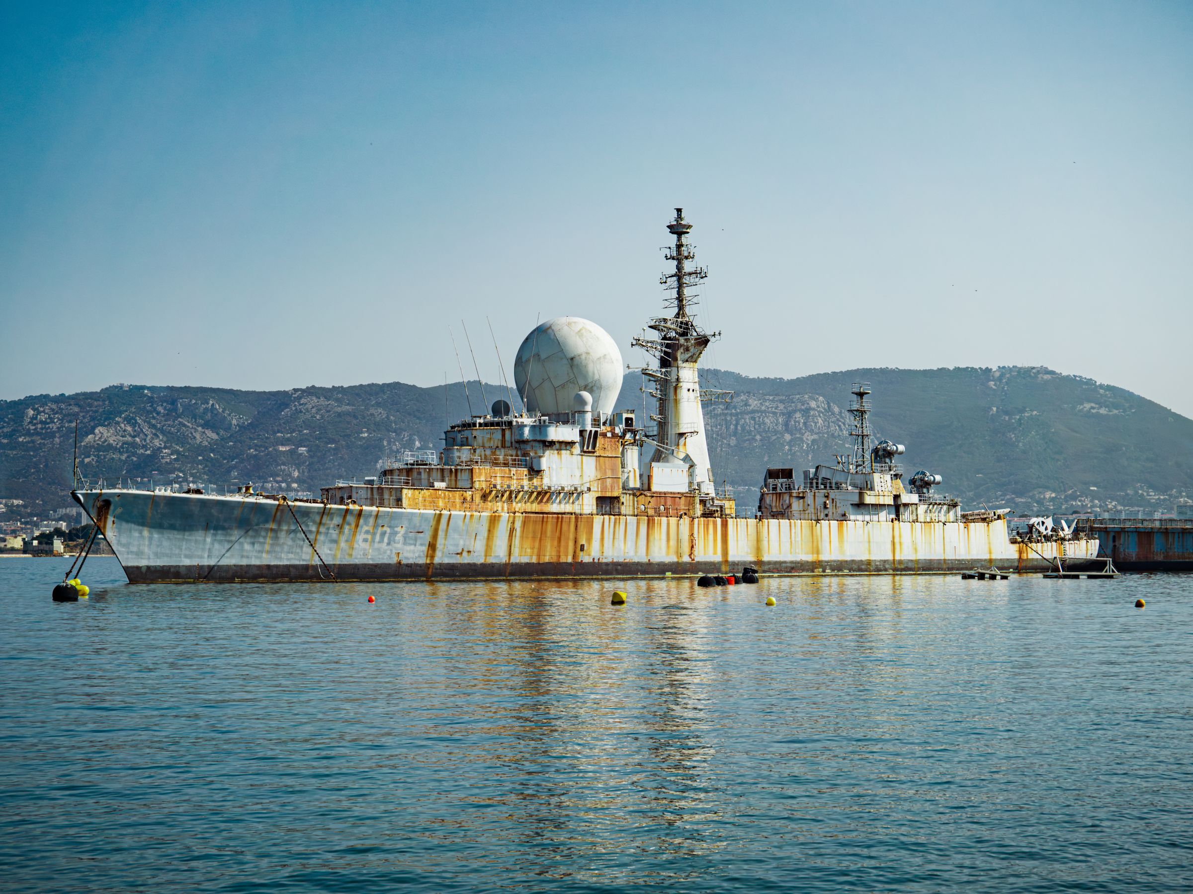 French navy boards suspect tanker near Reunion