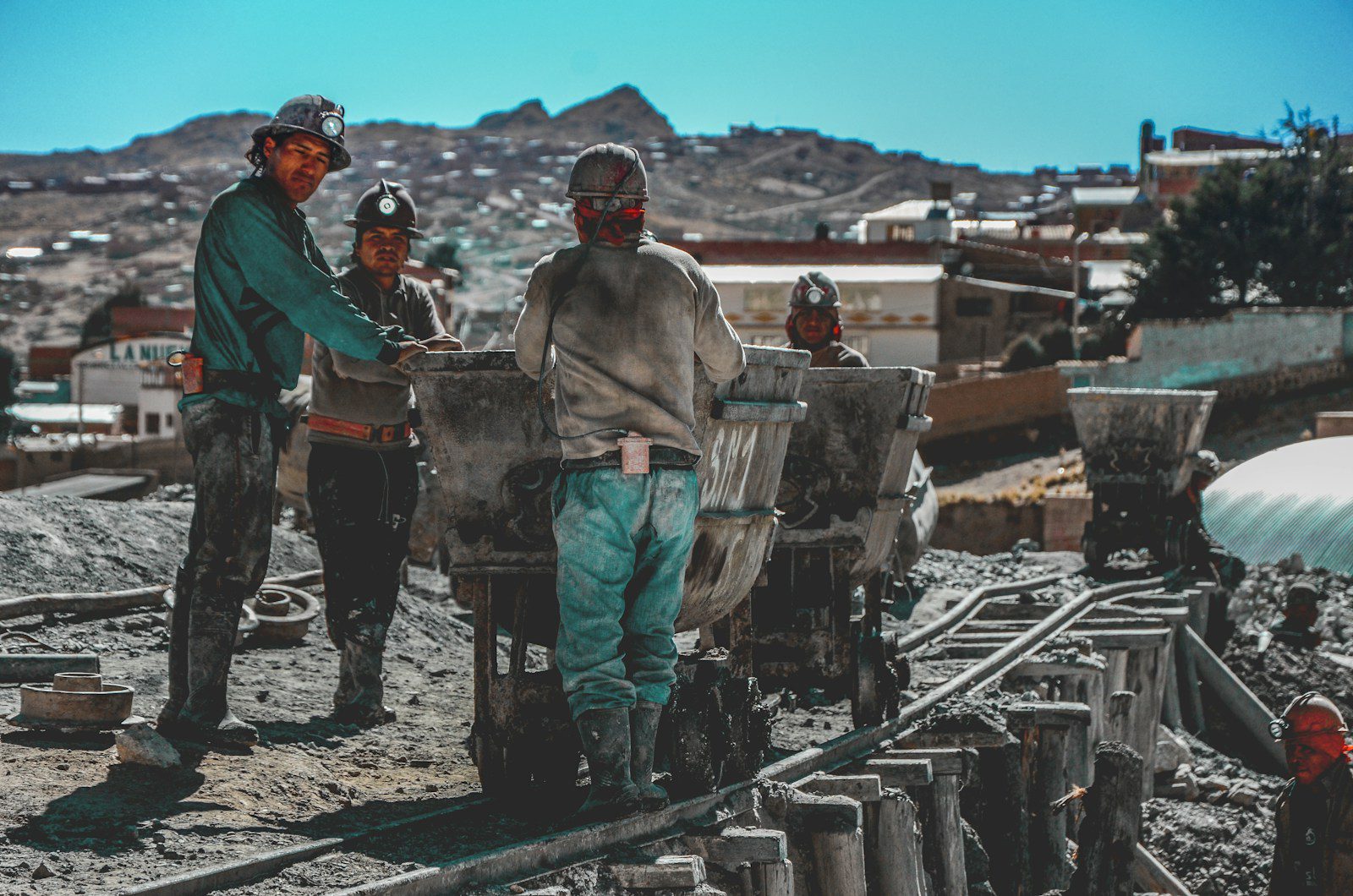 South Africa’s Mass Detention of 1,000 Foreign Illegal Miners: Causes, Impacts, and Next Steps