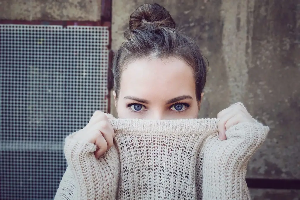 Star Knitwear closure