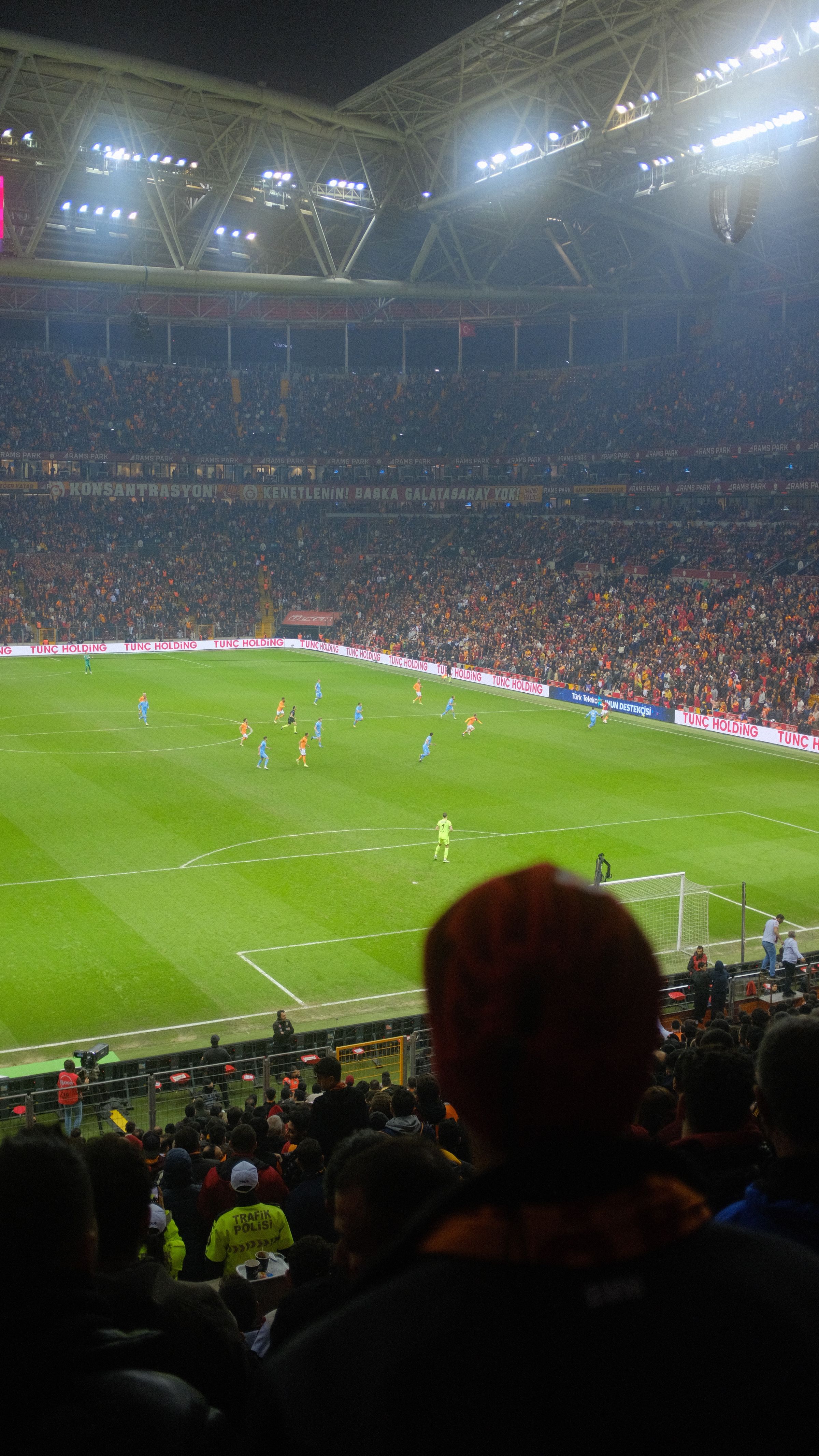 Who Decides Gündoğan's Fate at Galatasaray?