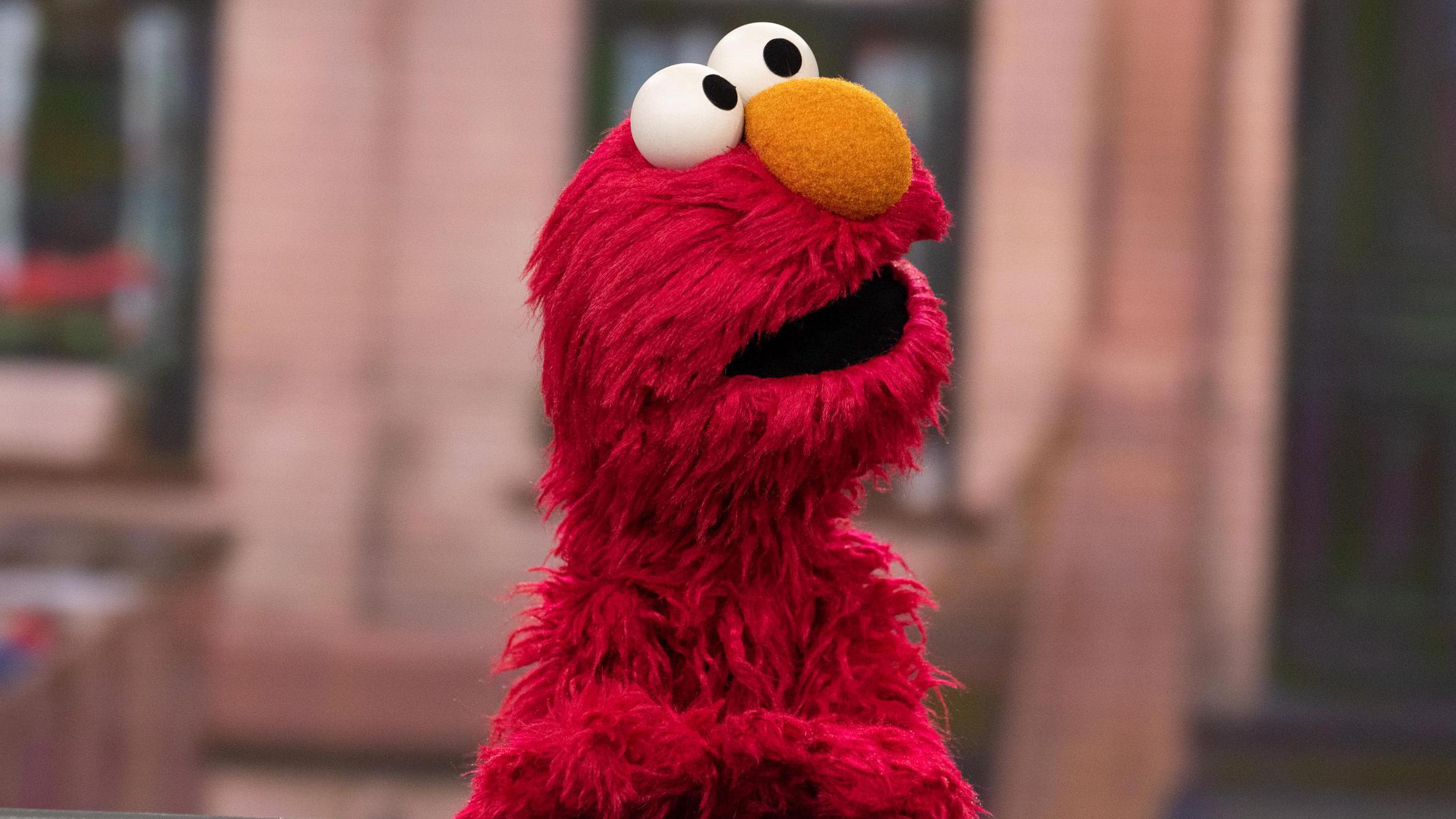 Le compte X d'Elmo piraté : 5 publications antisémites choquantes révélées