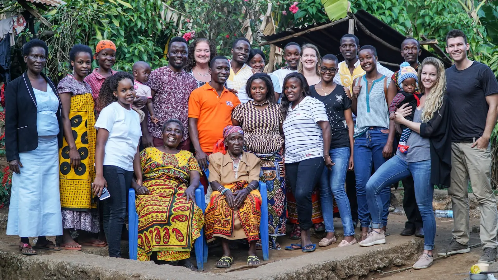La Finding Hope Africa Defender mission distribue aide et espoir à travers l'Afrique