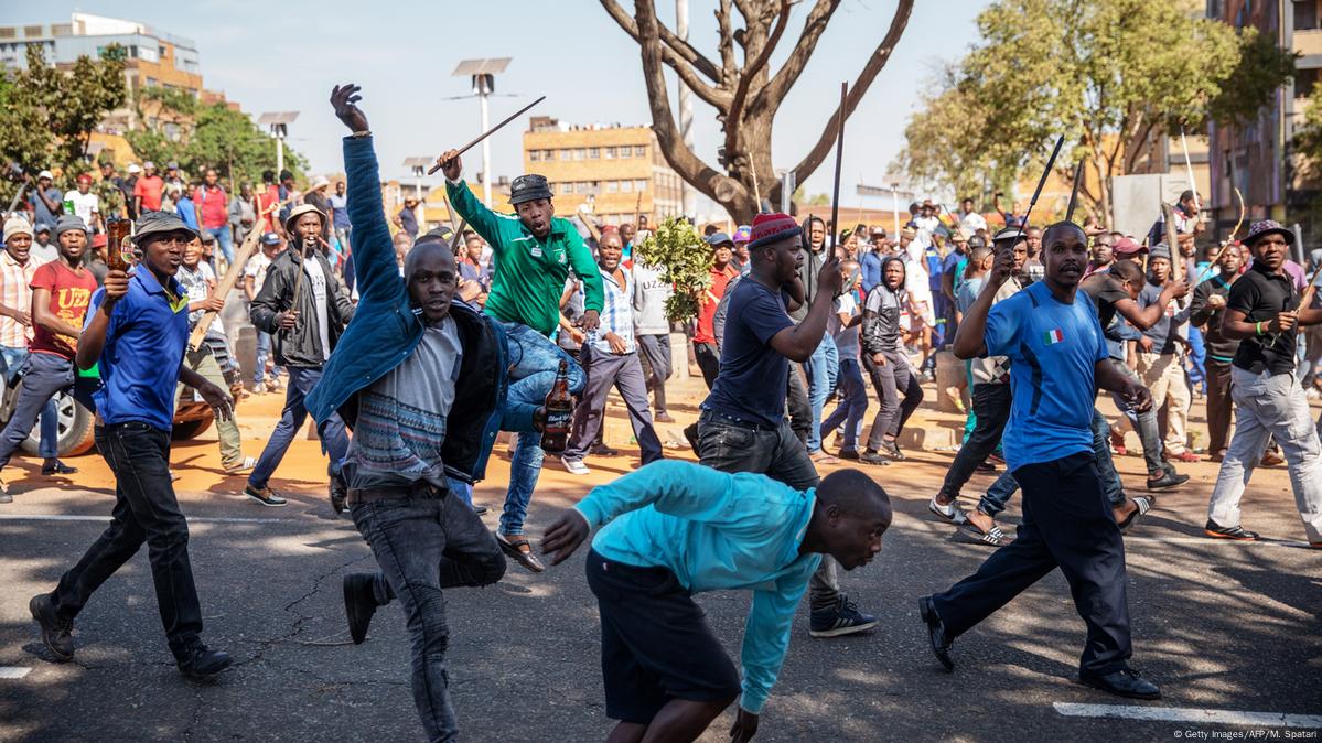 Pay Crisis Hits Hard 2025: South Africans Struggle as Take-Home Salaries Shrink Again