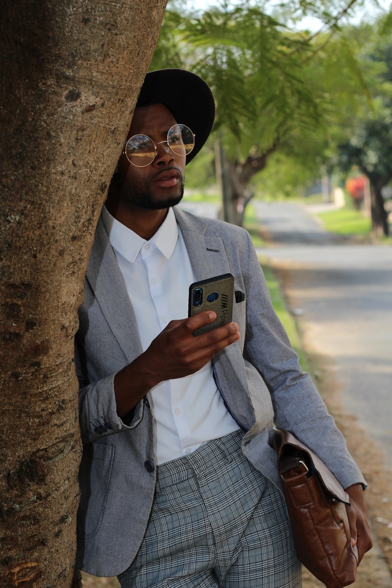 Usage des smartphones : 7 révélations qui bouleversent les réseaux sociaux africains en 2025