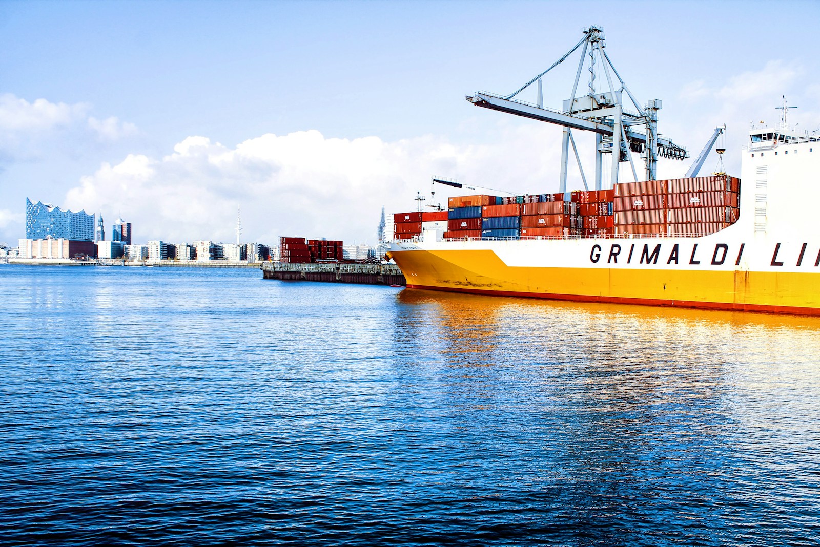 How South Africa’s Export Support Desk Assists Exporters in the Wake of U.S. Tariff Increases
