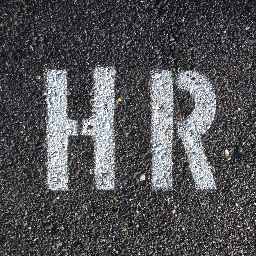 Payroll HR Management: 7 Powerful Reasons for Global Success