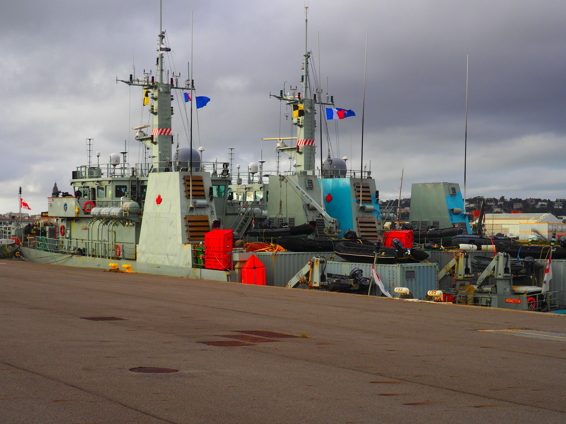 French Navy boards suspect tanker off Reunion waters