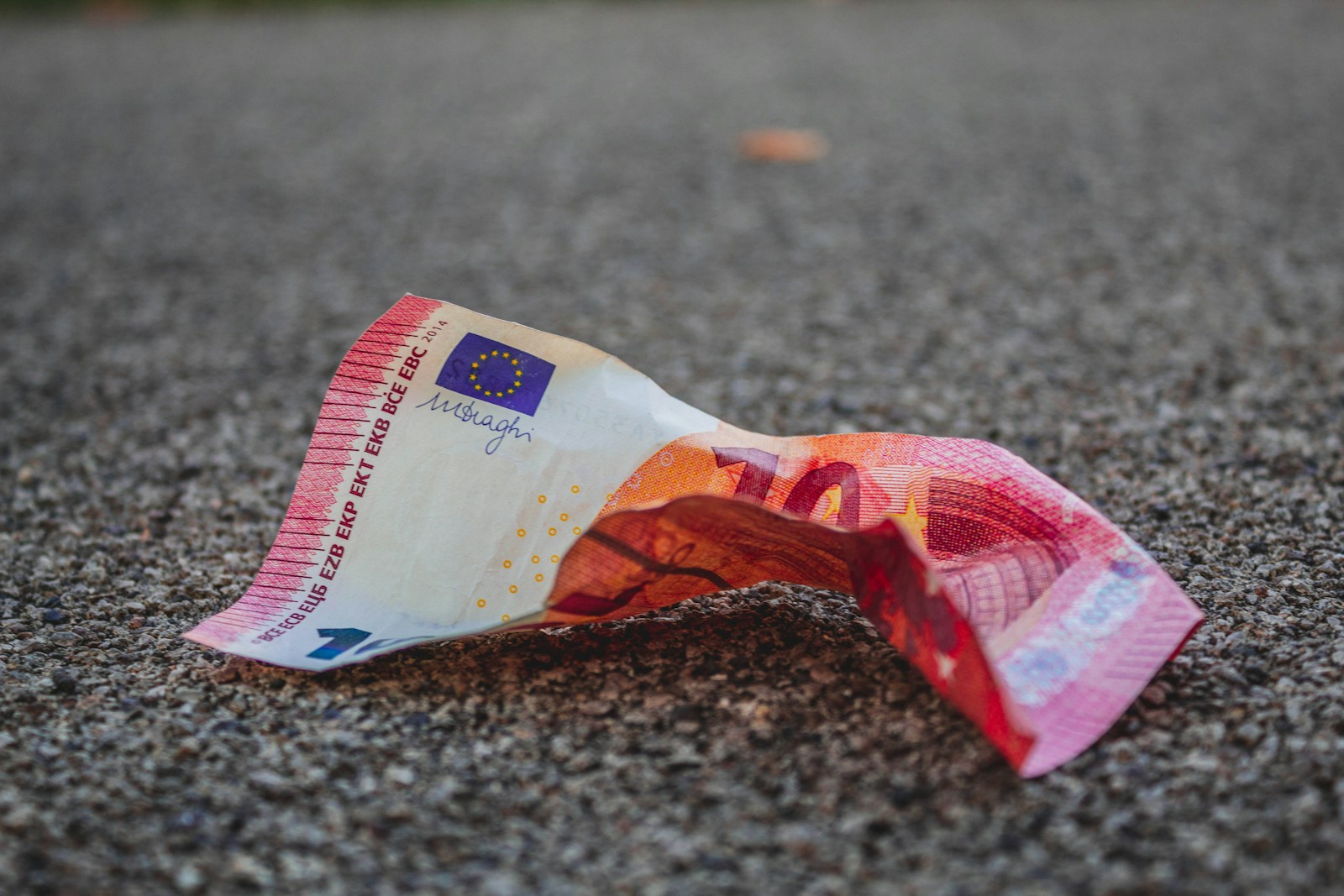 5 Urgent Signs of a Global Economic Crisis Impacting Everyone
