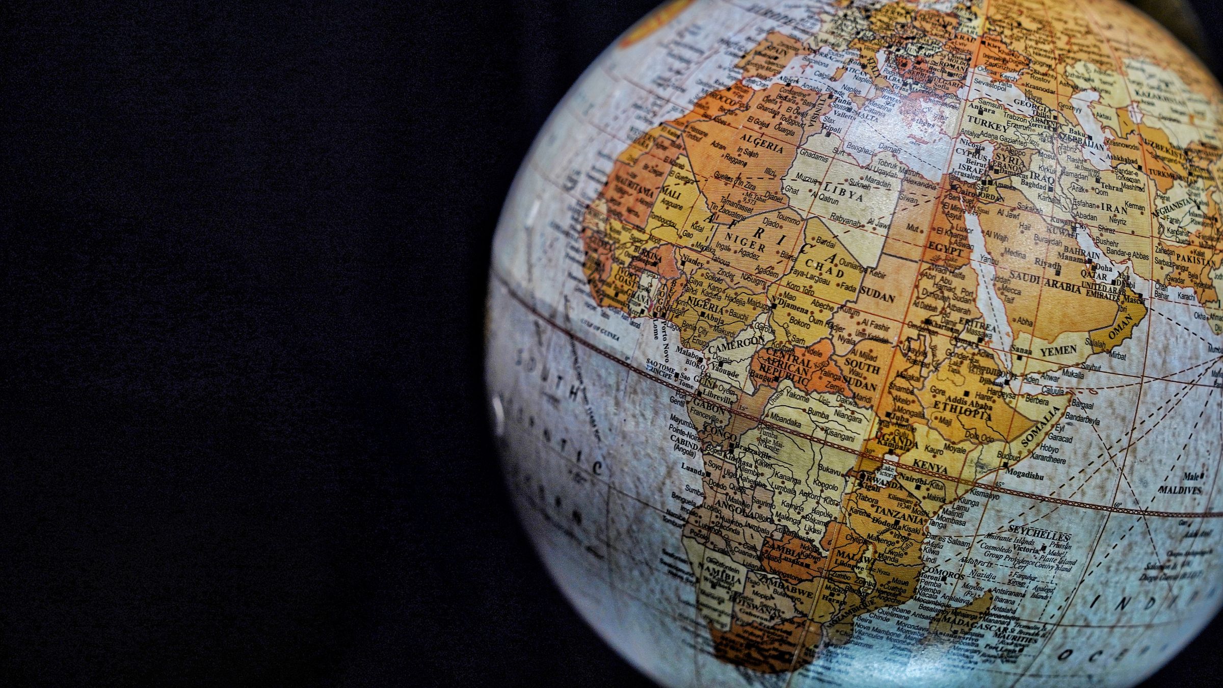 Diaspora Families Gather to Name Histories and Plan Repair