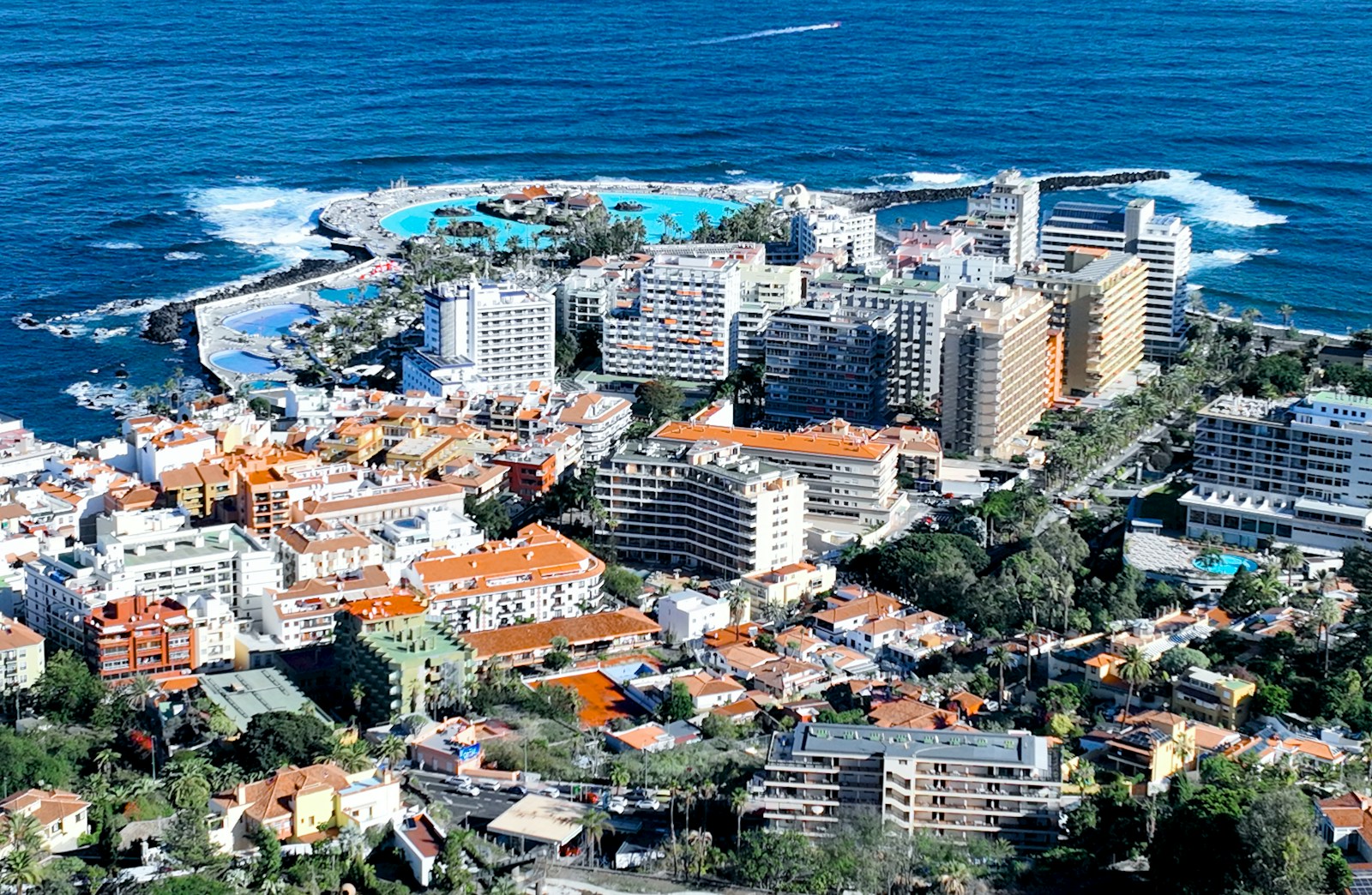 SA Tourism Board:  Controversial Issues Behind Minister de Lille’s Decision