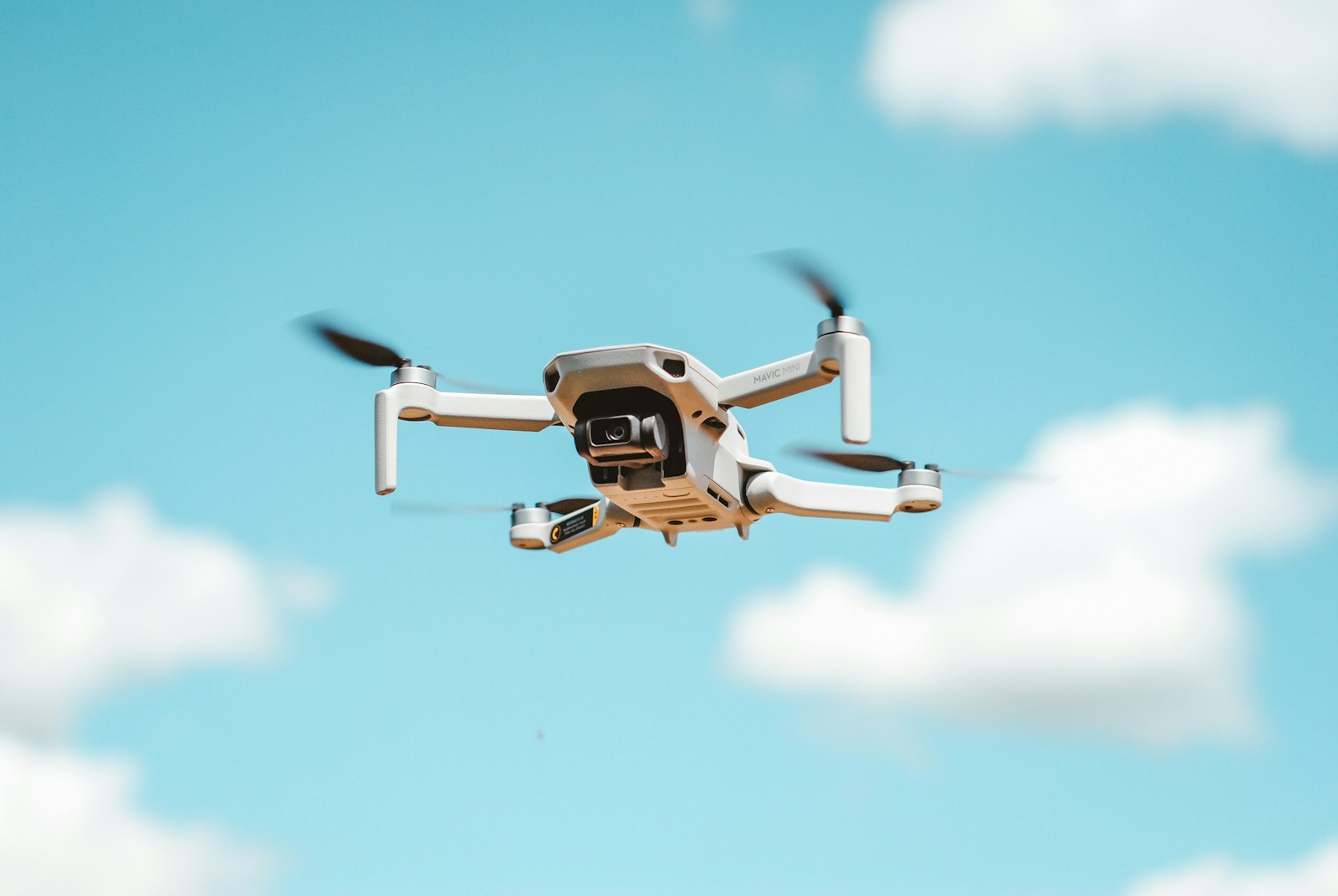 Réglementation des drones à Maurice : 5 règles essentielles à respecter