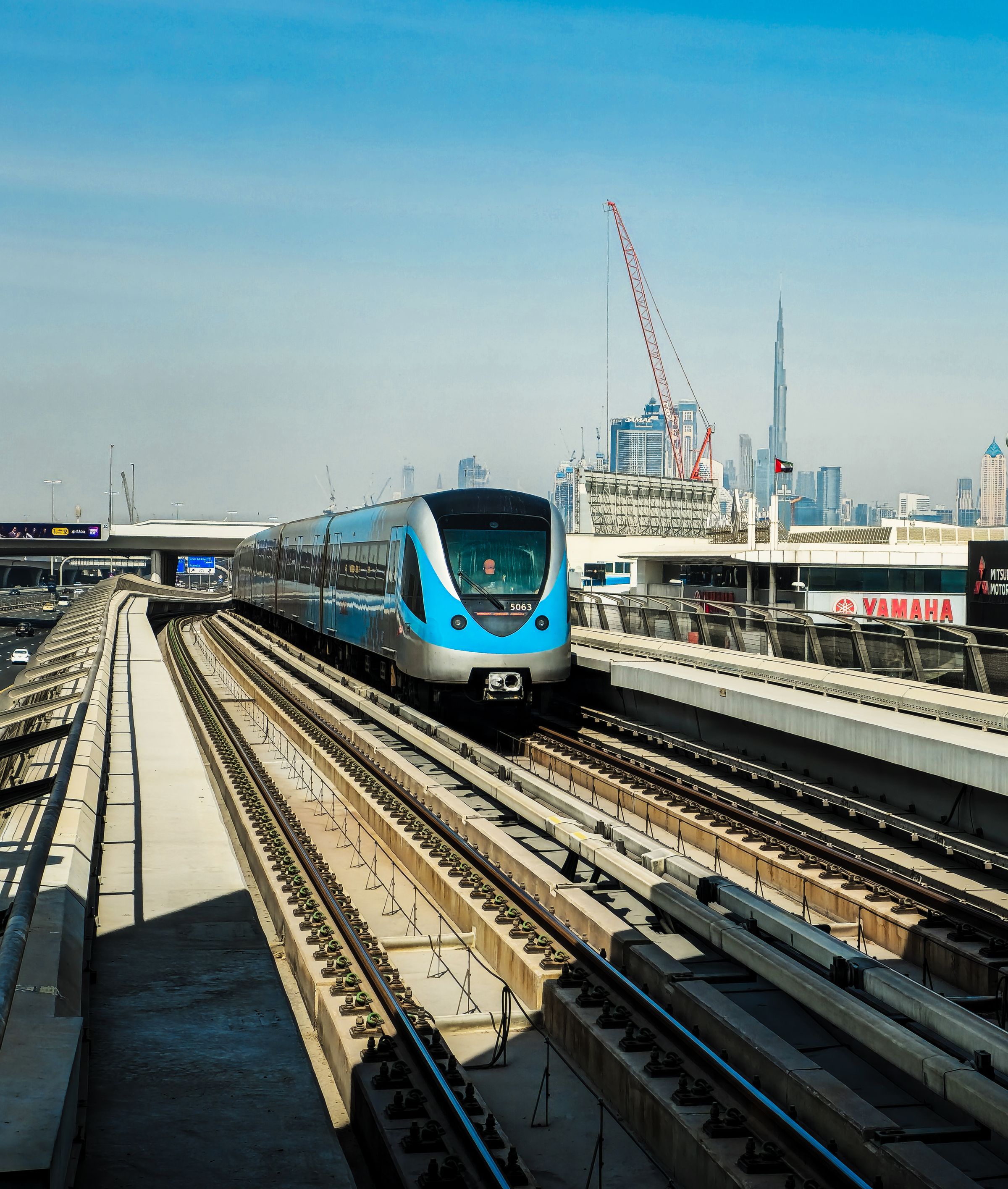 Dubai bets on driverless pods to slash transit costs